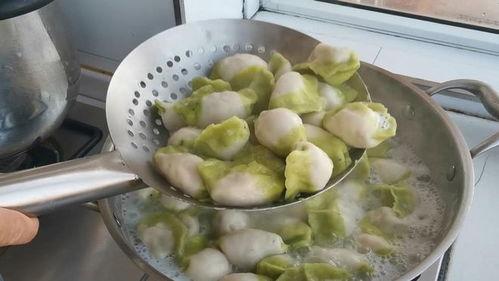 做饺子的视频