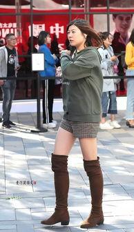 美女穿靴子视频